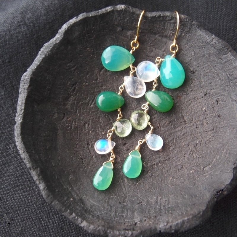 【K14gf】Mobile Earrings モビールピアス Apple Green - 耳環/耳夾/耳骨夾 - 寶石 綠色
