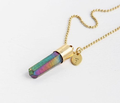 [Rainbow halo] Rainbow White crystal stone hand knocked letter brass necklace original stone Hands personality minimalist geometry Valentine birthday anniversary banquet party to exchange gifts for Christmas