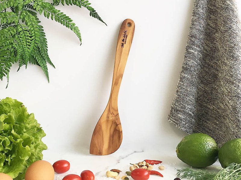 Olive wood Spoon Right Corner style - เครื่องครัว - ไม้ สีกากี