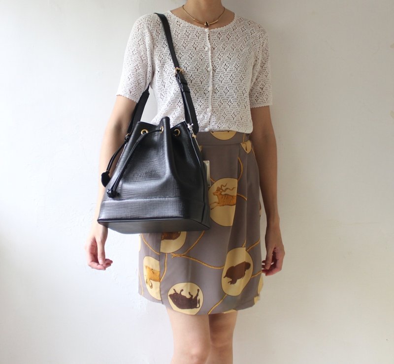 FOAK vintage/reserved/French Marie Claire water ripple cowhide antique bucket bag - Messenger Bags & Sling Bags - Genuine Leather 