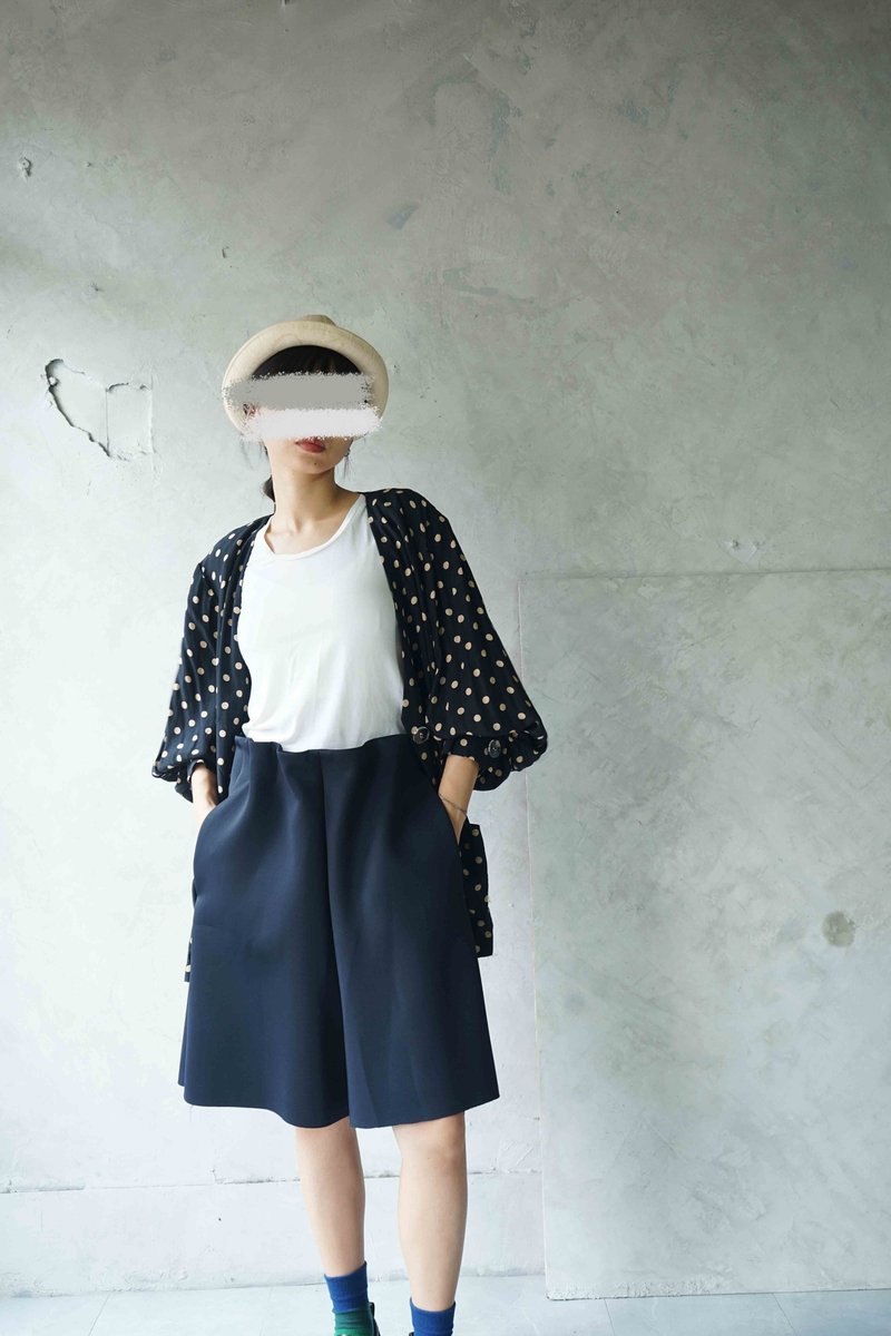 設計手作-立體腰圍設計彈性針織中性帥氣黑色五分寬褲 - 女短褲/五分褲 - 聚酯纖維 黑色