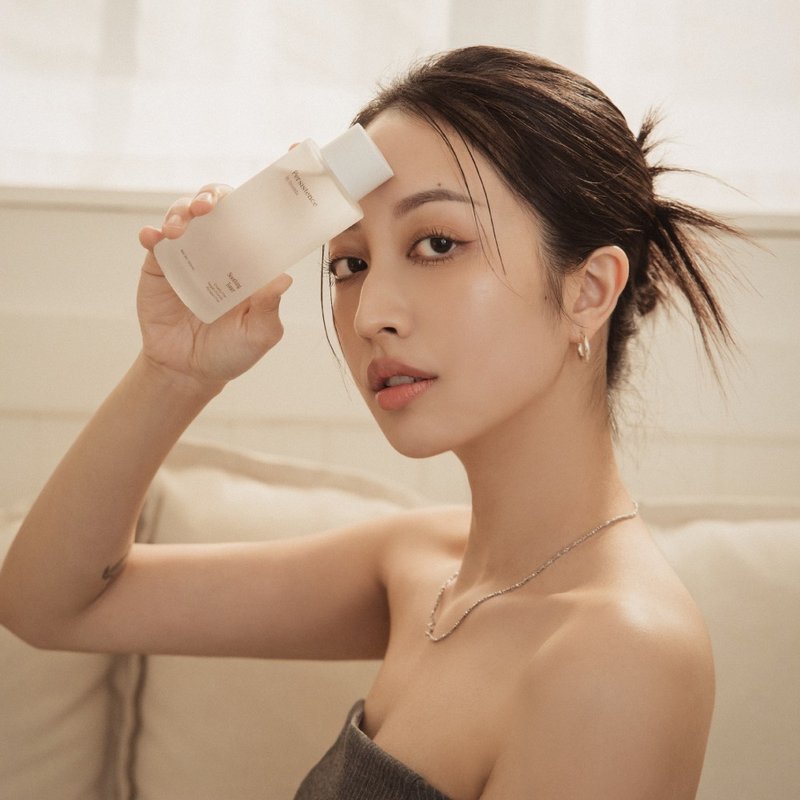 FreshO2 Amanda聯名 抗老舒緩化妝水 化妝水 舒緩 保濕 抗老 - 化妝水/保濕 - 玻璃 多色
