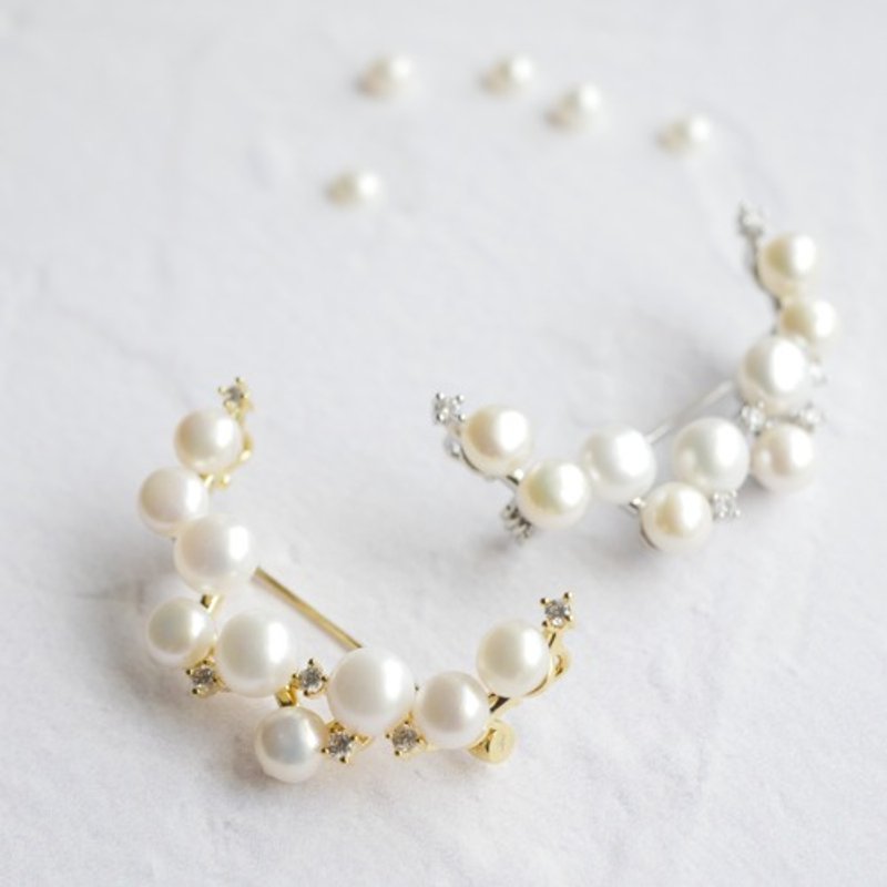 淡水パールの月のブローチ ゴールド/シルバー　卒業式　入学式　三日月 - 胸針 - 寶石 