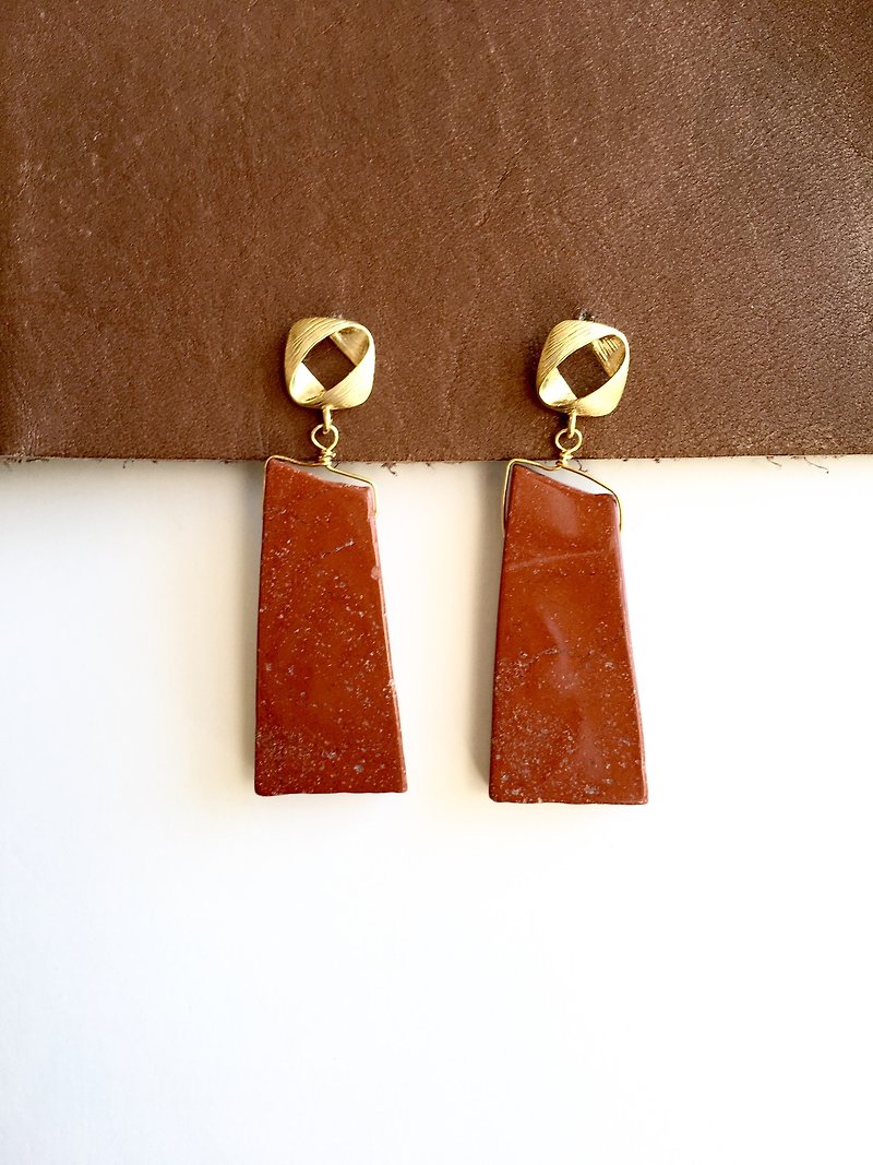 Red jasper and square motif earrings - Earrings & Clip-ons - Stone Red