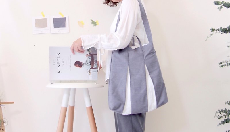 Morandi ash x white cotton and linen cool shinny bag ( shoulder / side / portable three) - กระเป๋าแมสเซนเจอร์ - ผ้าฝ้าย/ผ้าลินิน สีเทา