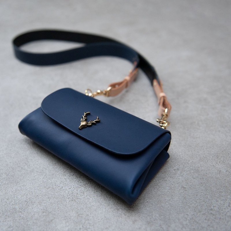 กระเป๋าคาดเอว กระเป๋าสะพายข้าง กระเป๋ามือถือ กระเป๋าพับเก็บ กระเป๋า กระเป๋าสะพาย - กระเป๋าแมสเซนเจอร์ - หนังแท้ สีดำ