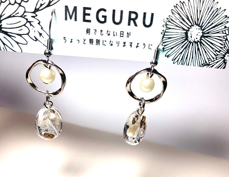 Resin Earrings & Clip-ons Transparent - clear color, silver and shell pierce, snow melting