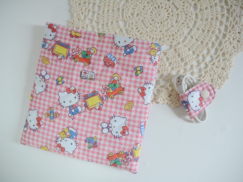 泡芙凱蒂貓 hello kitty 日本布料 電子閱讀器保護套kobo mooink - 平板/電腦保護殼/保護貼 - 棉．麻 紅色