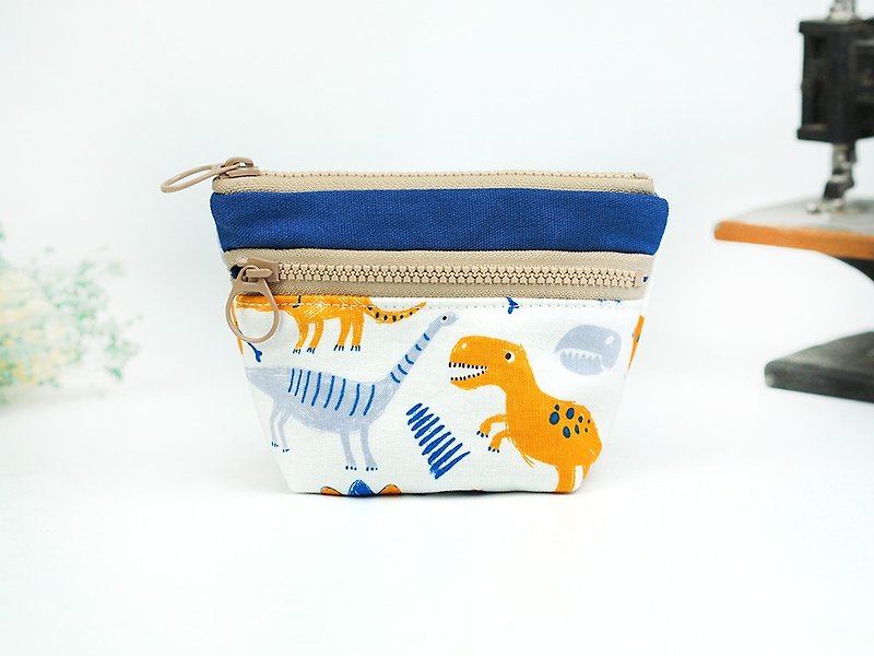 Small cow purse small storage bag dinosaurs】 【Q Meng Sui BC-02 limited edition - Coin Purses - Cotton & Hemp Blue