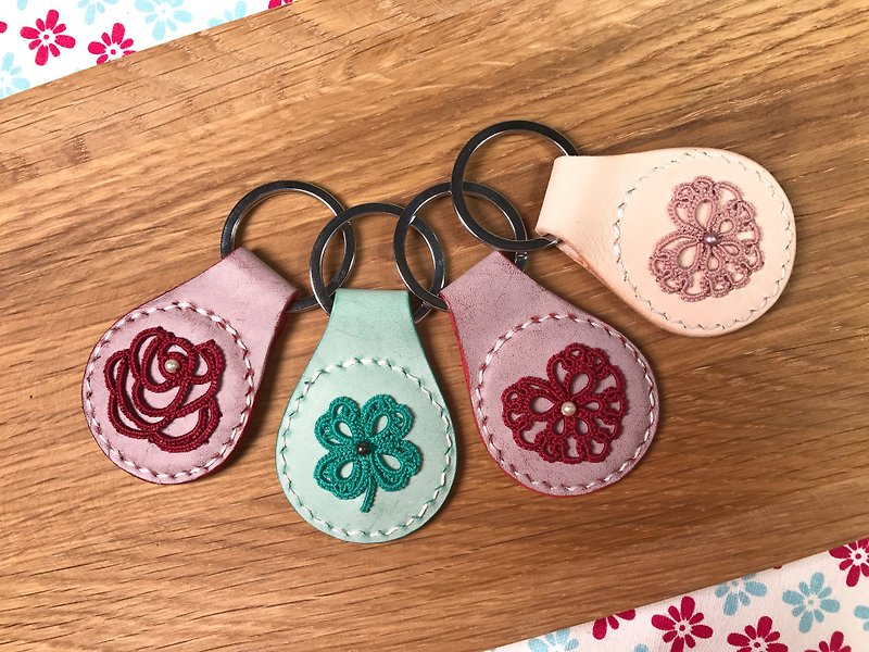 Tatted lace leather mini mirror keychain-gift/tatting/handmade/leather - Keychains - Genuine Leather Multicolor