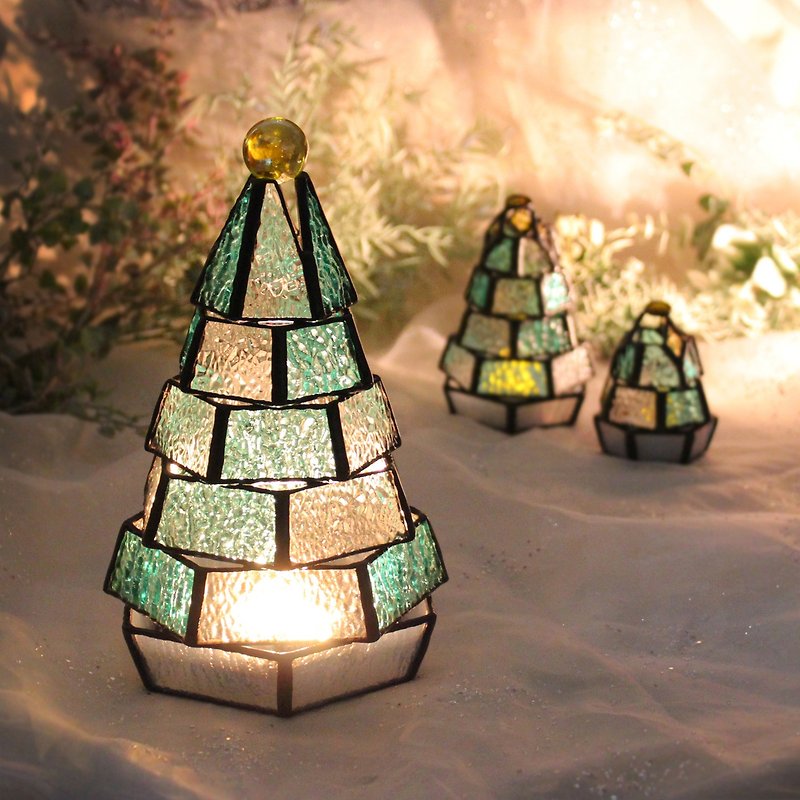 Slightly large fir tree lamp (sold separately) Stained glass mini lamp with LED light Christmas tree - โคมไฟ - แก้ว สีเขียว