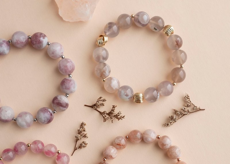 Floral Joy丨Icy Purple Cherry Blossom Agate genuine gemstones bracelet for her - สร้อยข้อมือ - คริสตัล สีม่วง
