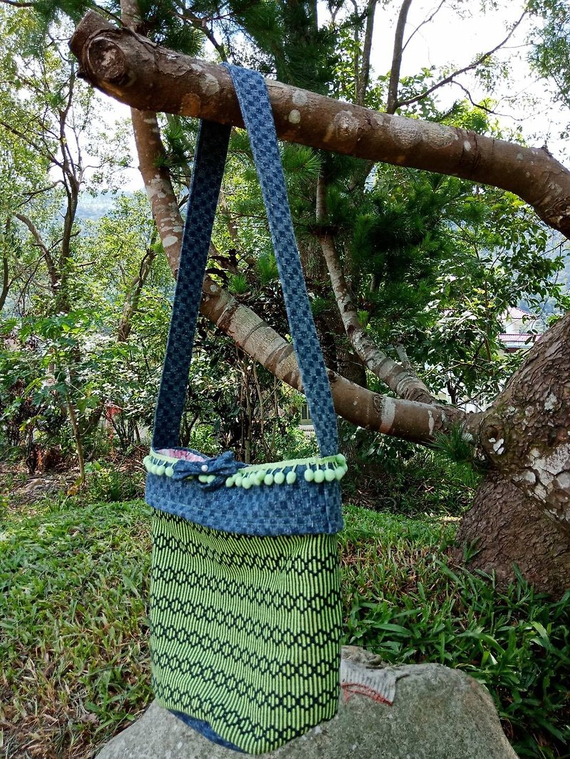 Plum bag - กระเป๋าแมสเซนเจอร์ - ผ้าฝ้าย/ผ้าลินิน สีเขียว