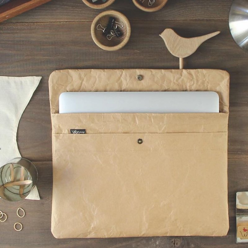 [South African handmade] Wren recycled paper 12 吋 pen electric water repellent storage bag - solid color - กระเป๋าแล็ปท็อป - กระดาษ 