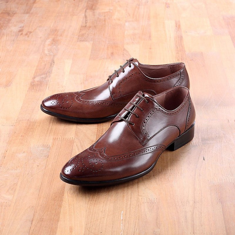 Vanger Handmade Wing Pattern Carved Oblique Pointed Derby Shoes Va226 Coffee - รองเท้าลำลองผู้ชาย - หนังแท้ สีนำ้ตาล