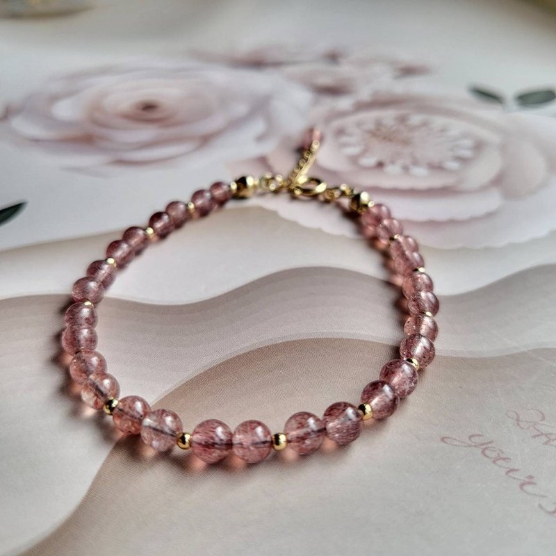 Peach Blossom Relationship Business/Strawberry Crystal Bracelet - ผ้าพันคอ - คริสตัล 