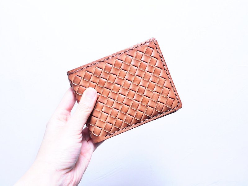 Woven leather short clip 3 photo card bit short clip - leather bag free material embossing leather bag Silver birthday gift for Father's Day gifts Christmas gifts Italian leather vegetable tanned leather valentine - กระเป๋าสตางค์ - หนังแท้ สีนำ้ตาล