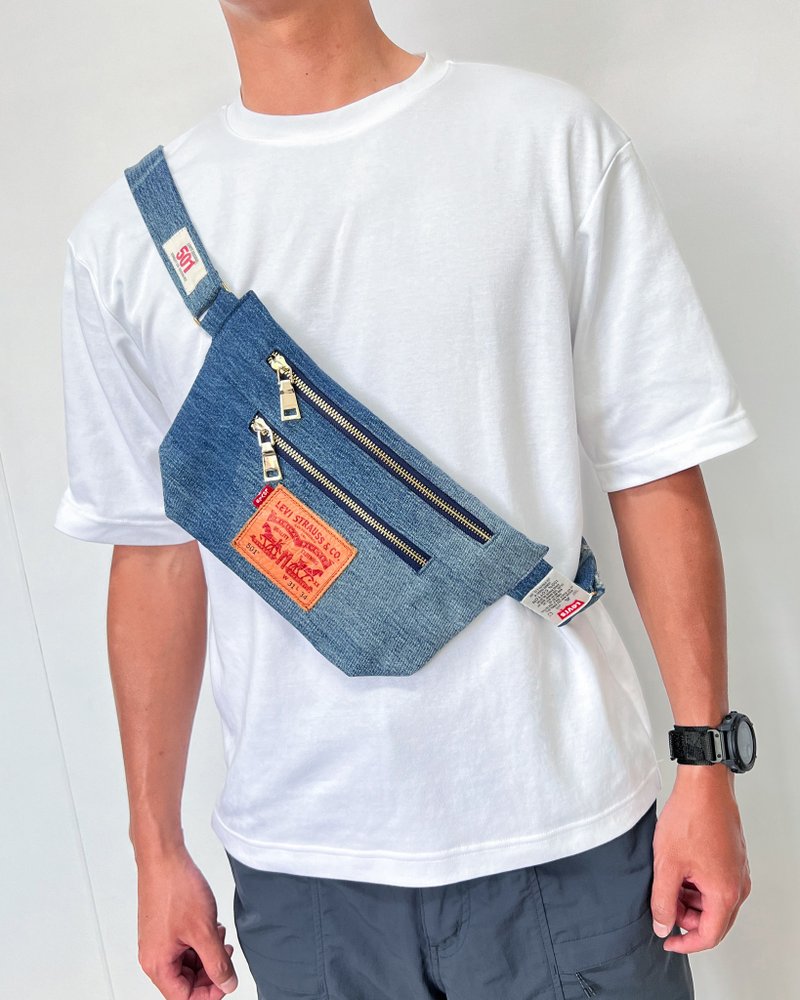 Belt bag-100% upcycled from jeans - กระเป๋าแมสเซนเจอร์ - วัสดุอีโค สีน้ำเงิน