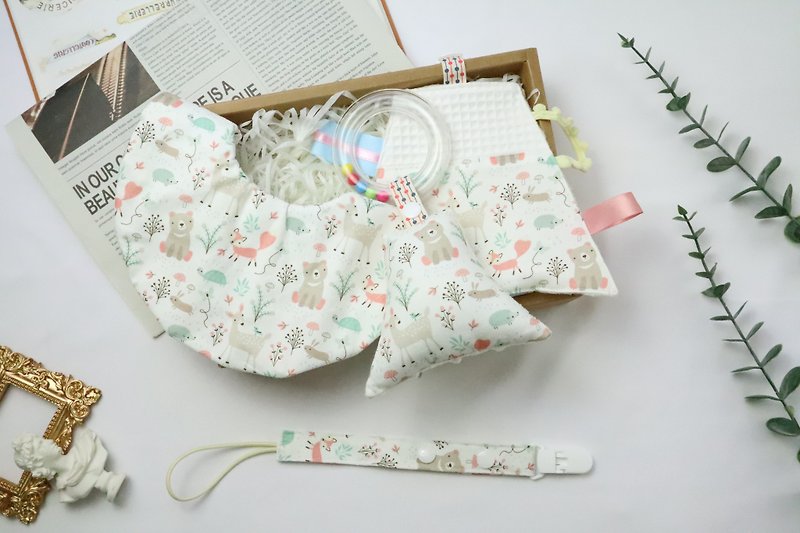 Miyue Gift Box│Six layers of gauze towel pacifier chain hand rattle:::My forest friends - Baby Gift Sets - Cotton & Hemp White
