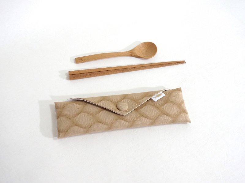 / Quicksand // cutlery bag / brush bag / stationery pencil case - กล่องเก็บของ - ผ้าฝ้าย/ผ้าลินิน สีนำ้ตาล