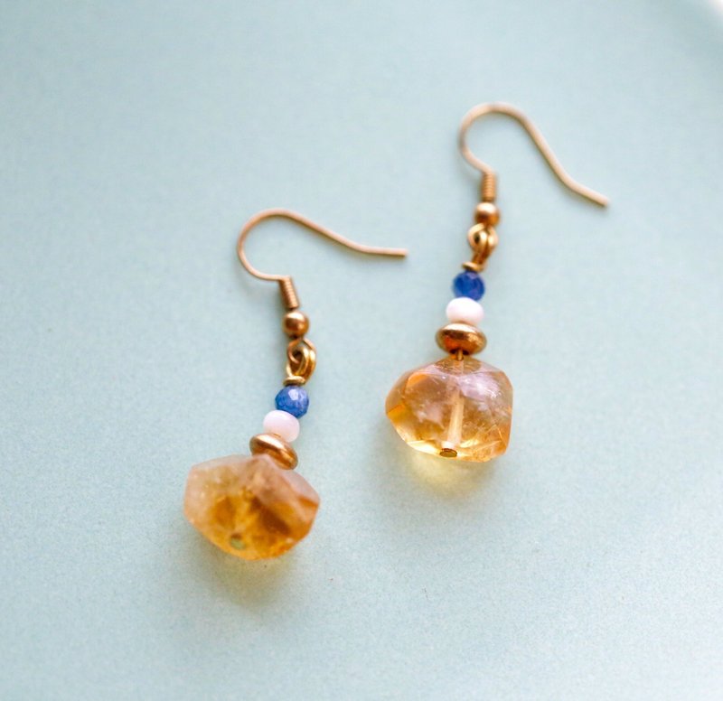 絕美酒黃||藍晶石、黃水晶||天然原礦黃銅垂墜耳環 可改 快速出貨 - 耳環/耳夾/耳骨夾 - 水晶 金色