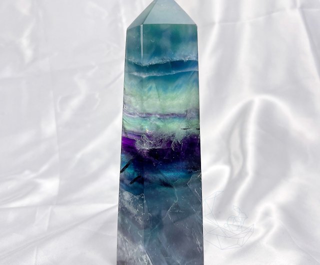 蛍石柱山型 神秘の千層 虹のある深海感 水色蛍石ブルー石 - ショップ 
