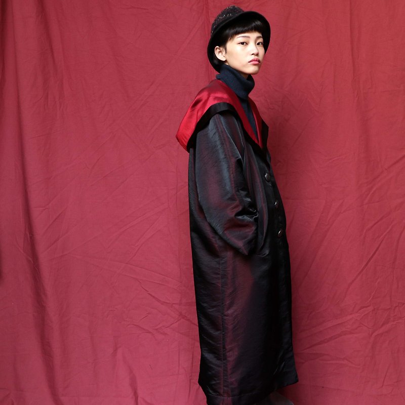 Pumpkin Vintage. Reflective hooded trench coat - เสื้อแจ็คเก็ต - วัสดุอื่นๆ สีดำ