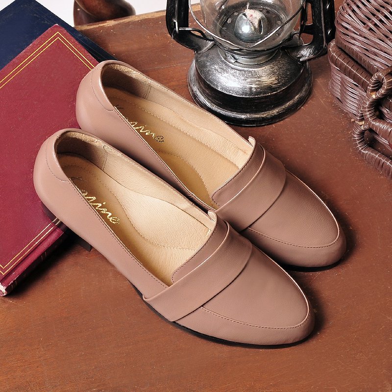 Low-heel loafers in wheat full leather plain surface - รองเท้าอ็อกฟอร์ดผู้หญิง - หนังแท้ 