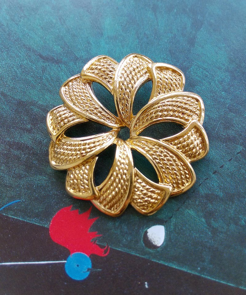 Vintage Jewelry 西洋古董飾品 Napier 金色調 花型 別針 - 徽章/別針 - 其他金屬 金色