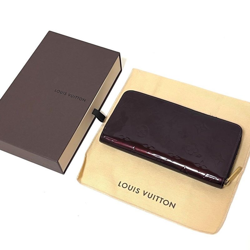 本物 Louis Vuitton ルイヴィトン ジッピーウォレット ラウンドファスナー長財布 ヴェルニ パテント アマラント M90416 付属有 中古 - 錢包/皮夾/長短夾 - 其他材質 紫色