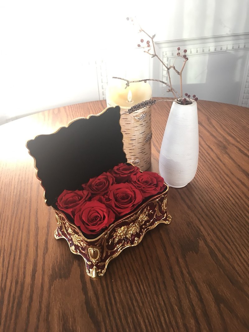 Cherish time immortal flower gift jewelry box rose immortal flower gift box mother's day gift proposal wedding - ช่อดอกไม้แห้ง - โลหะ 