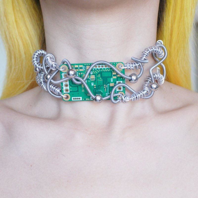 孤品 賽博未來感纏繞電路板手作項鏈頸鏈choker - 項鍊 - 其他材質 多色