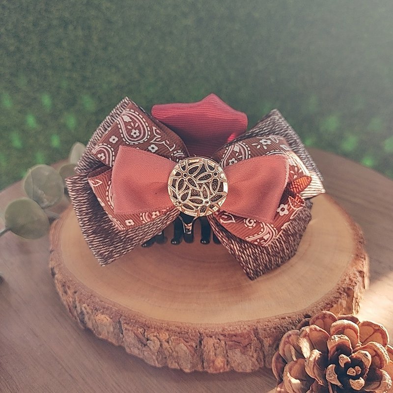 Paramecium Clips Shark Clips Banana Clips Spring Clips - Noble - เครื่องประดับผม - ผ้าฝ้าย/ผ้าลินิน สีนำ้ตาล