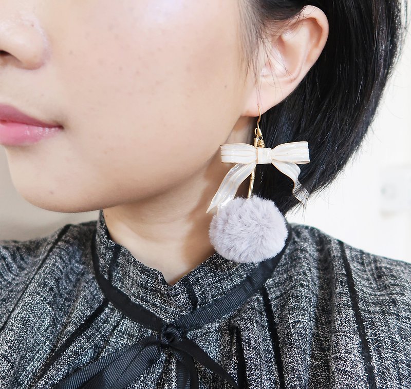 Bow series white bow and gray fur ball earrings unilateral sale - Earrings & Clip-ons - Other Materials White