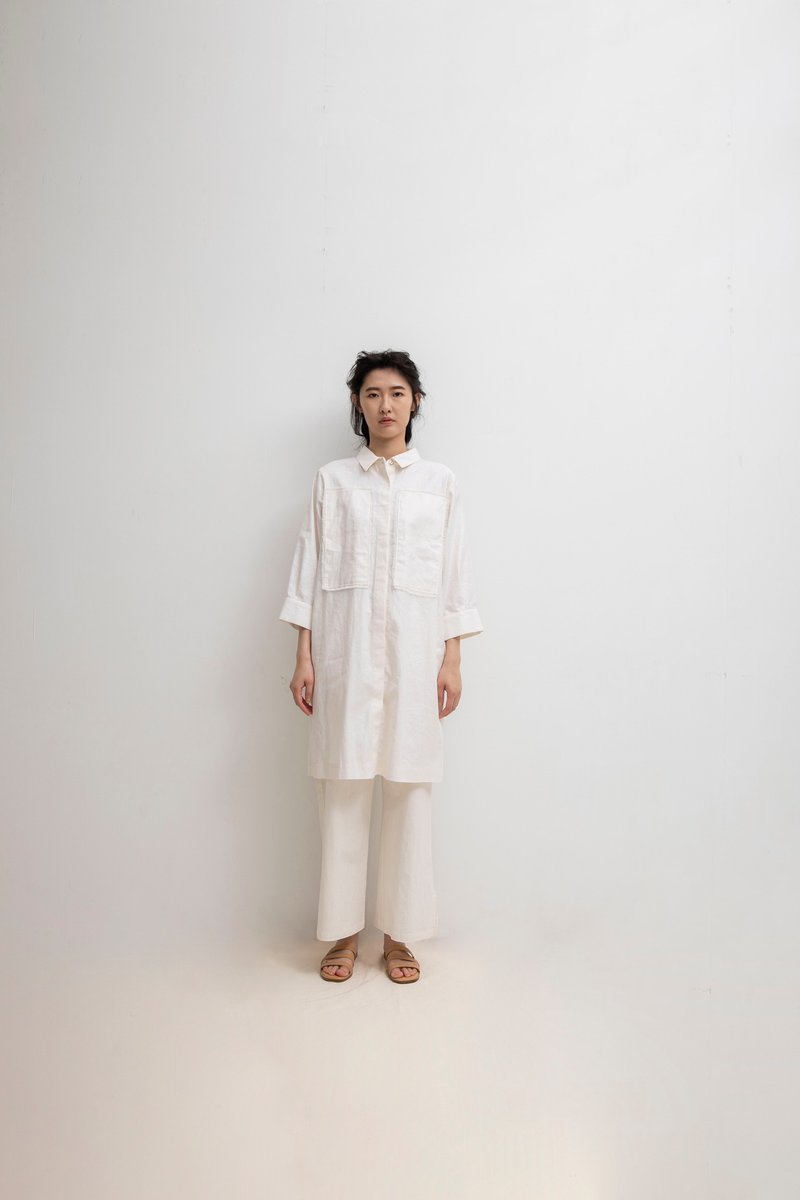 raw edge hidden button long shirt - เสื้อเชิ้ตผู้หญิง - ผ้าฝ้าย/ผ้าลินิน ขาว