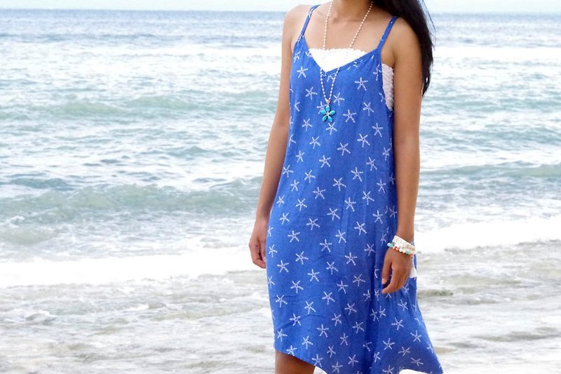 Starfish print camisole dress <Blue> - ชุดเดรส - วัสดุอื่นๆ สีน้ำเงิน