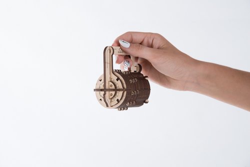 /Ugears/ Ukrainian wooden model Da Vinci code lock Lock
