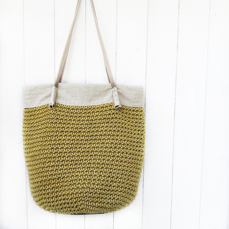 [Good day hand made] leather bottom woven shoulder bag (yellow green) - Messenger Bags & Sling Bags - Other Materials Multicolor