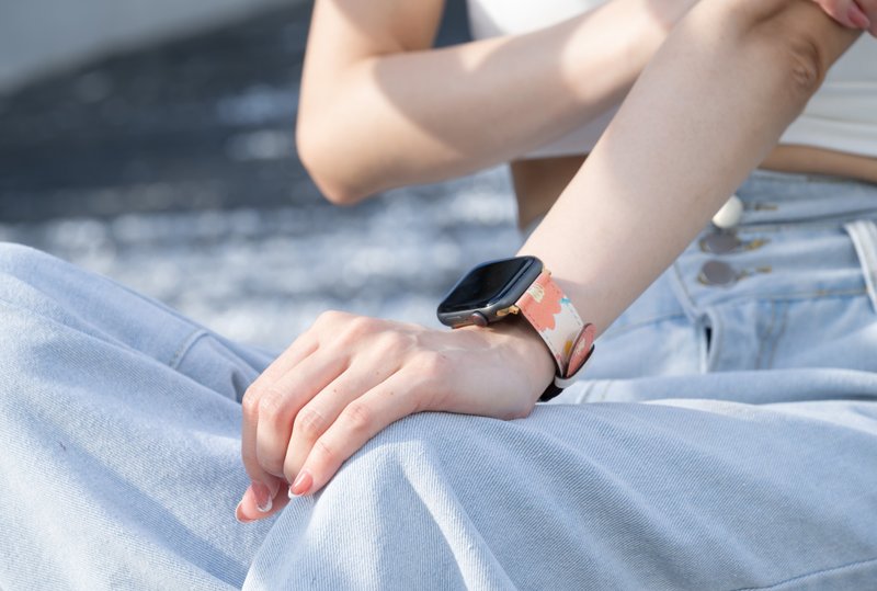 花花圖案白色蘋果錶帶 Apple Watch 4/5/6/7/8/9/10/SE/Ultra - 錶帶 - 真皮 多色