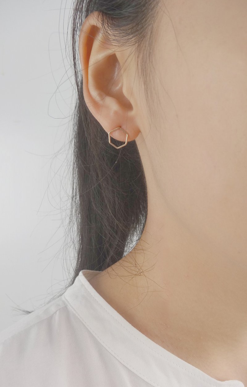 輕耳飾, 純銀耳環, 小六角一對, 設計師手工銀飾 - 耳環/耳夾 - 純銀 白色