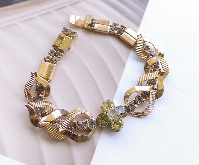 SARAH COV Monte Carlo series bracelet. Western antique jewelry