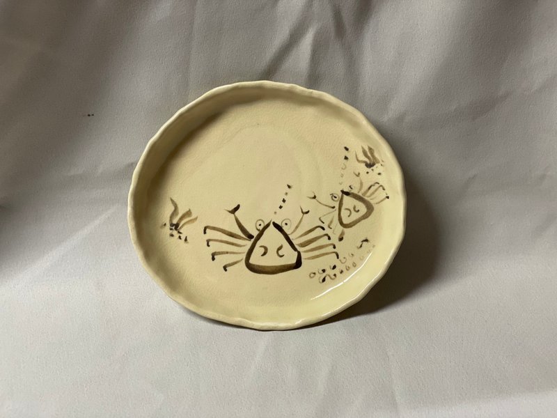 楕円皿　蟹の絵 (21cm) - 盤子/餐盤/盤架 - 陶 白色