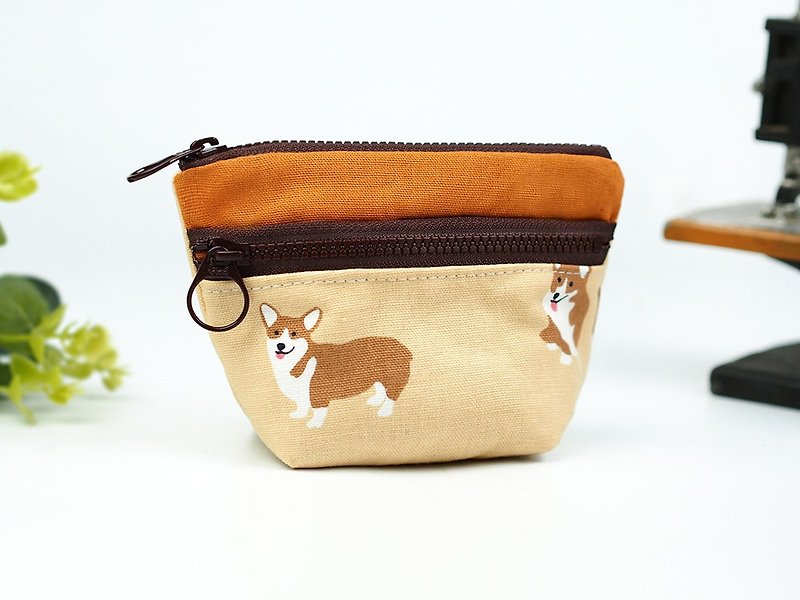 Hand made cloth bag pocket purse double zipper small storage bag Corgi dog khaki [啾米柯基] Limited [BG-04] - กระเป๋าใส่เหรียญ - ผ้าฝ้าย/ผ้าลินิน สีกากี