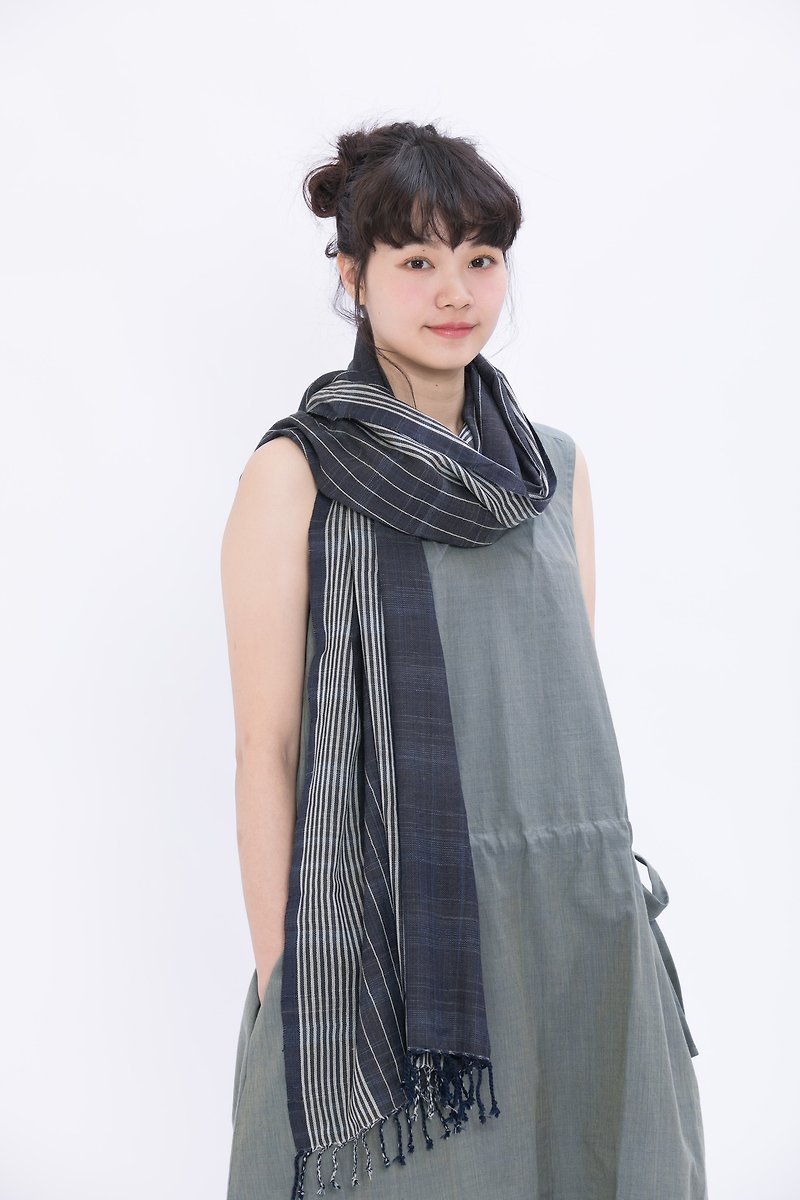 Fog line wool scarf _ moonlight _ fair trade - Knit Scarves & Wraps - Wool Black