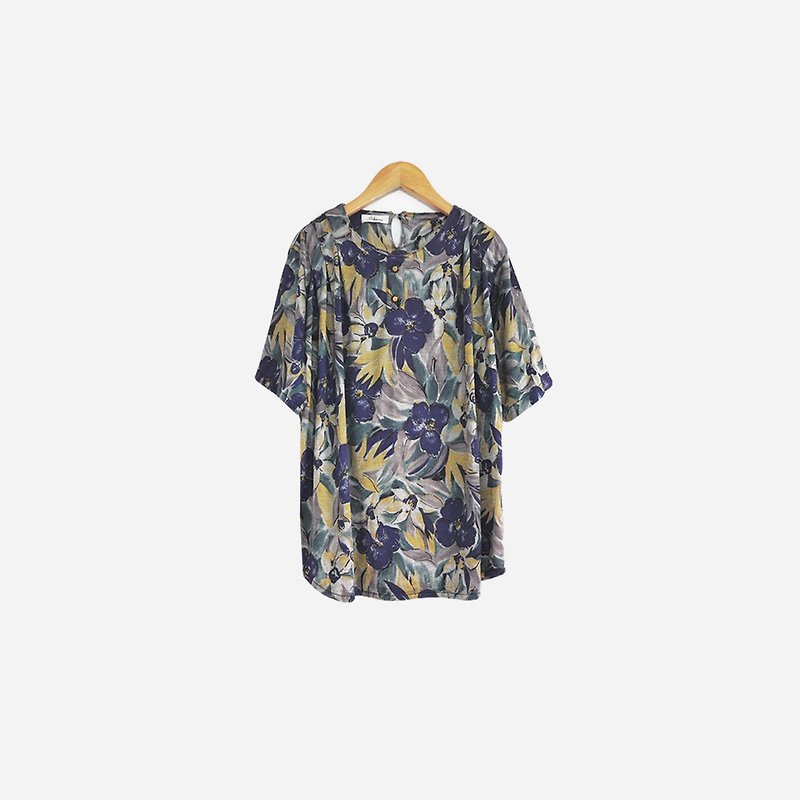 Dislocation vintage / Painting flower top no.697 vintage - Women's Tops - Other Materials Blue