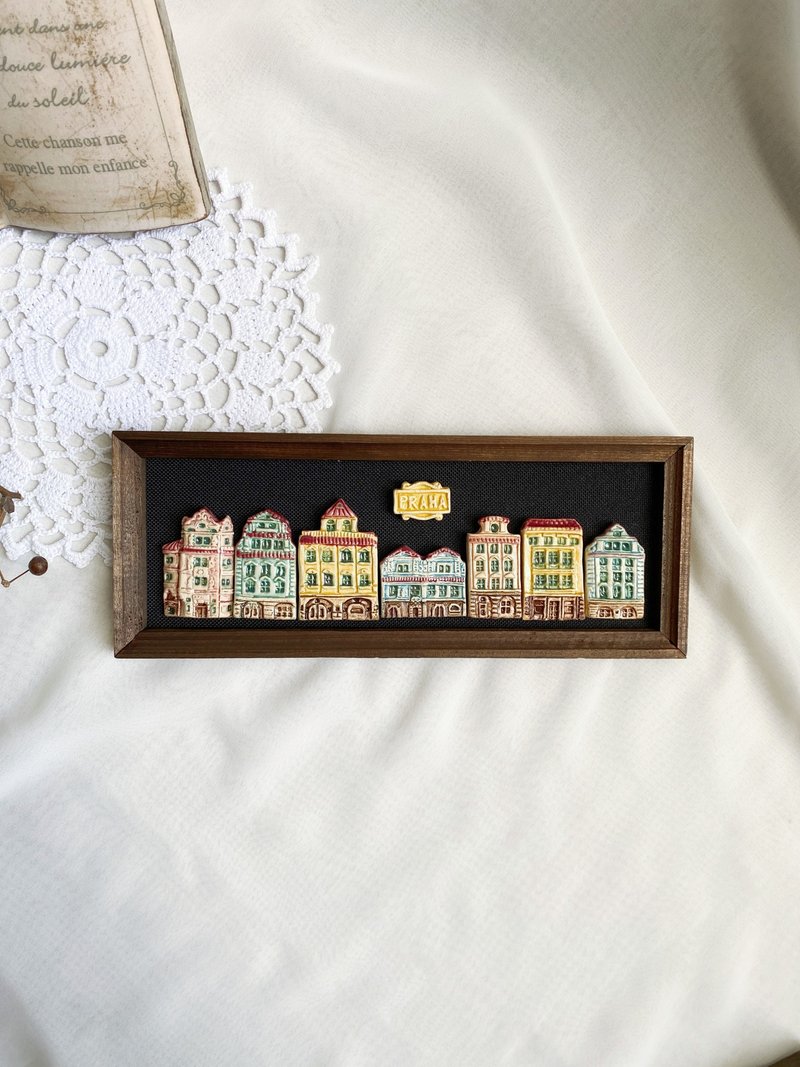 【好日戀物】捷克布拉格vintage/antique陶製小屋小房子掛框擺飾 - 擺飾/家飾品 - 陶 多色