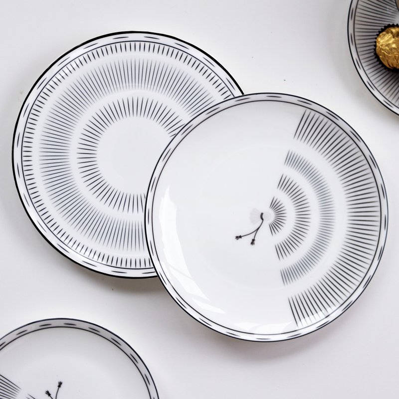 2 Dinner Plates Set - Fans Collection - Plates & Trays - Other Materials Black