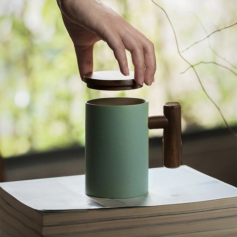 Wooden pottery cup. Mint - แก้ว - เครื่องลายคราม สีเขียว