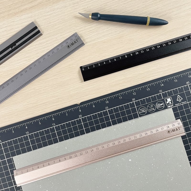 [No slipping when cutting] iMAT high-quality super non-slip aluminum ruler cutting alignment aid - อื่นๆ - อลูมิเนียมอัลลอยด์ หลากหลายสี