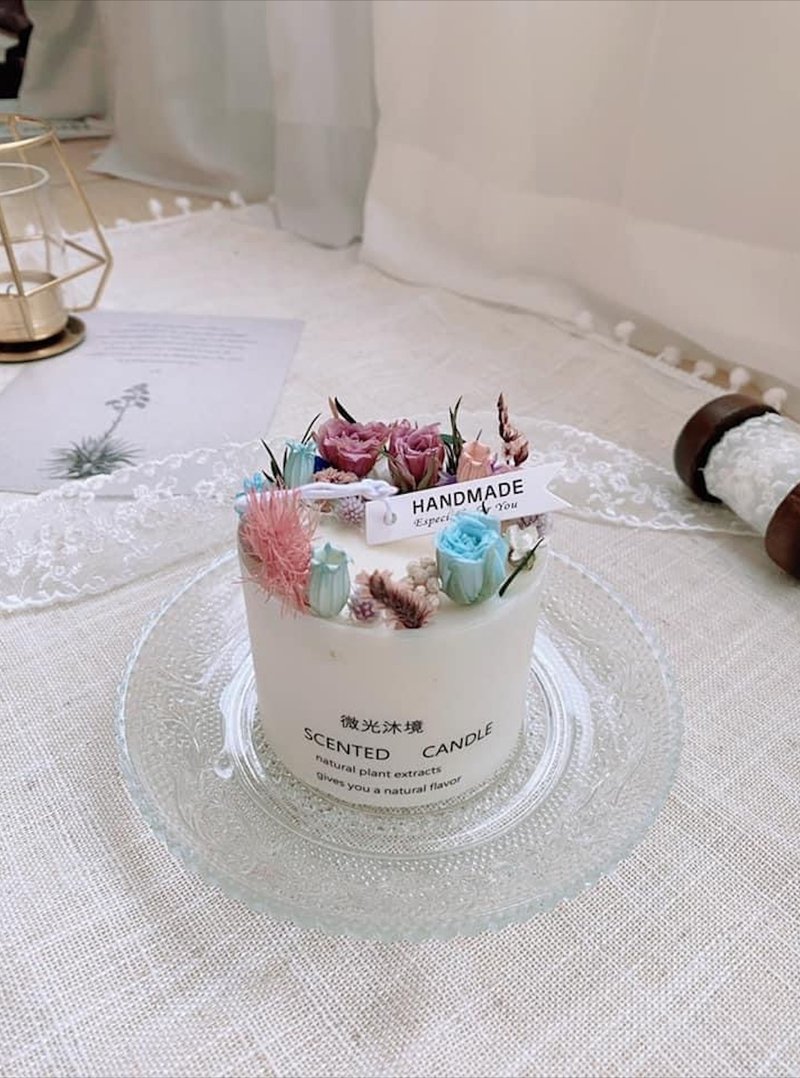 Dried Flower Cylindrical Candle (220g)・Optional fragrance/color of flower material・Natural soybean Wax - Candles & Candle Holders - Wax 